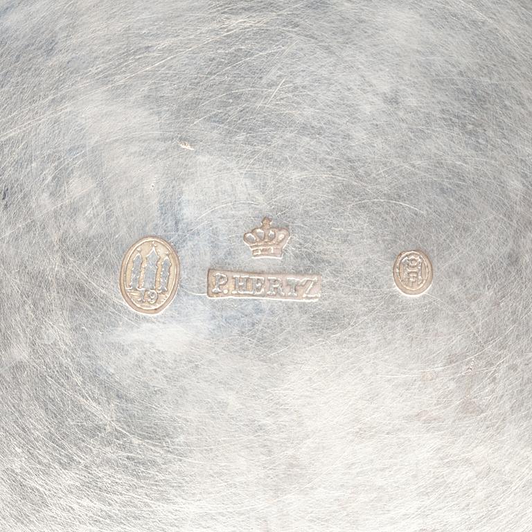TERRIN med LOCK, silver, Peter Hertz, hovleverentör, Köpenhamn, Danmark, 1919. Vikt c:a 2085 g.