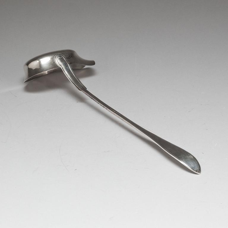 SOPPSLEV, silver. "Svensk spetsig" K.Markström, Uppsala. 1907. Ca 235g.