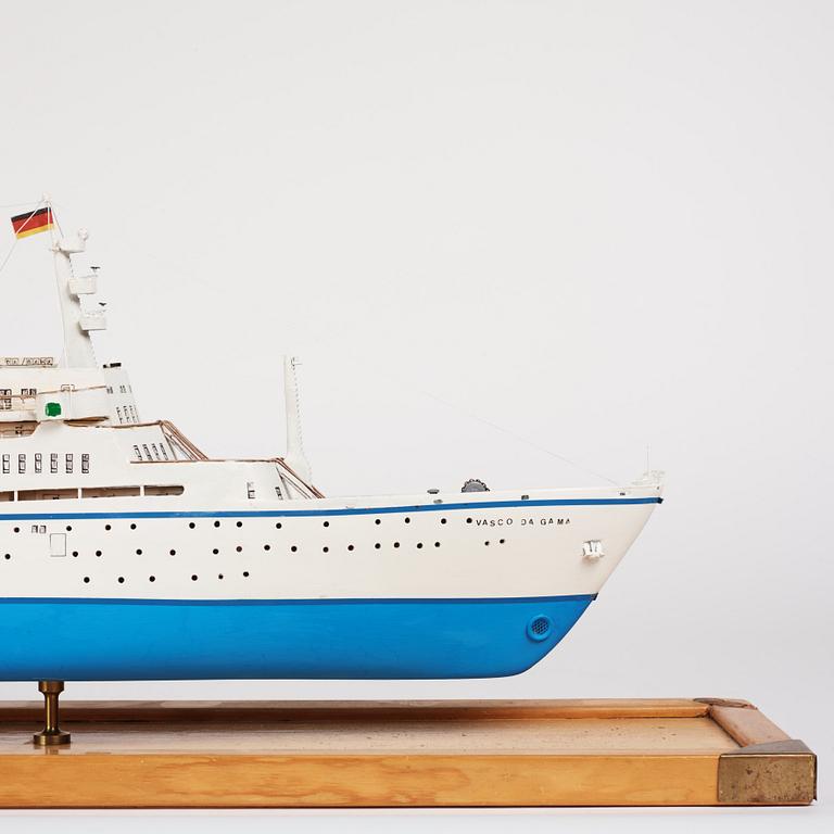 Ship model, T.S.S. Vasco da Gama, built by Gunnar Roempke in 1989.