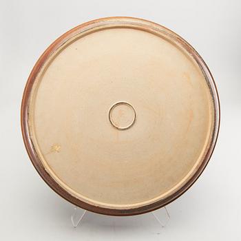 Stig Lindberg, a stoneware dish, Gustavsberg Studio, Sweden 1968.