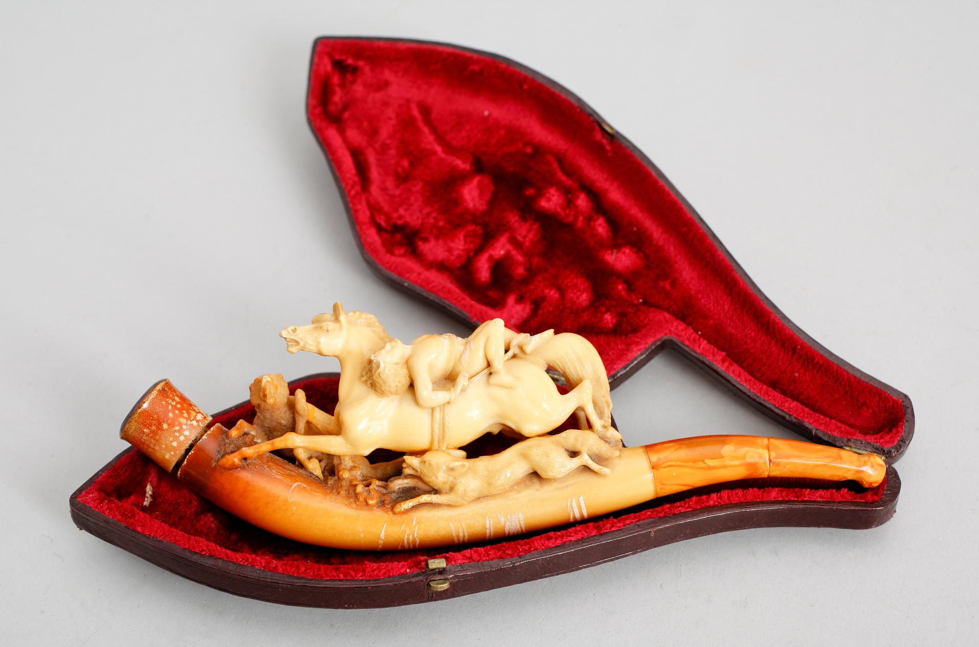 PIPA, bla bärnsten, 1800-tal.