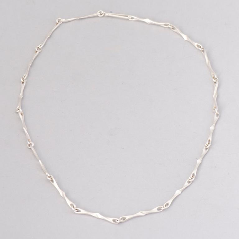HALSSMYCKEN, 4 st, silver. Lapponia 1978-91.