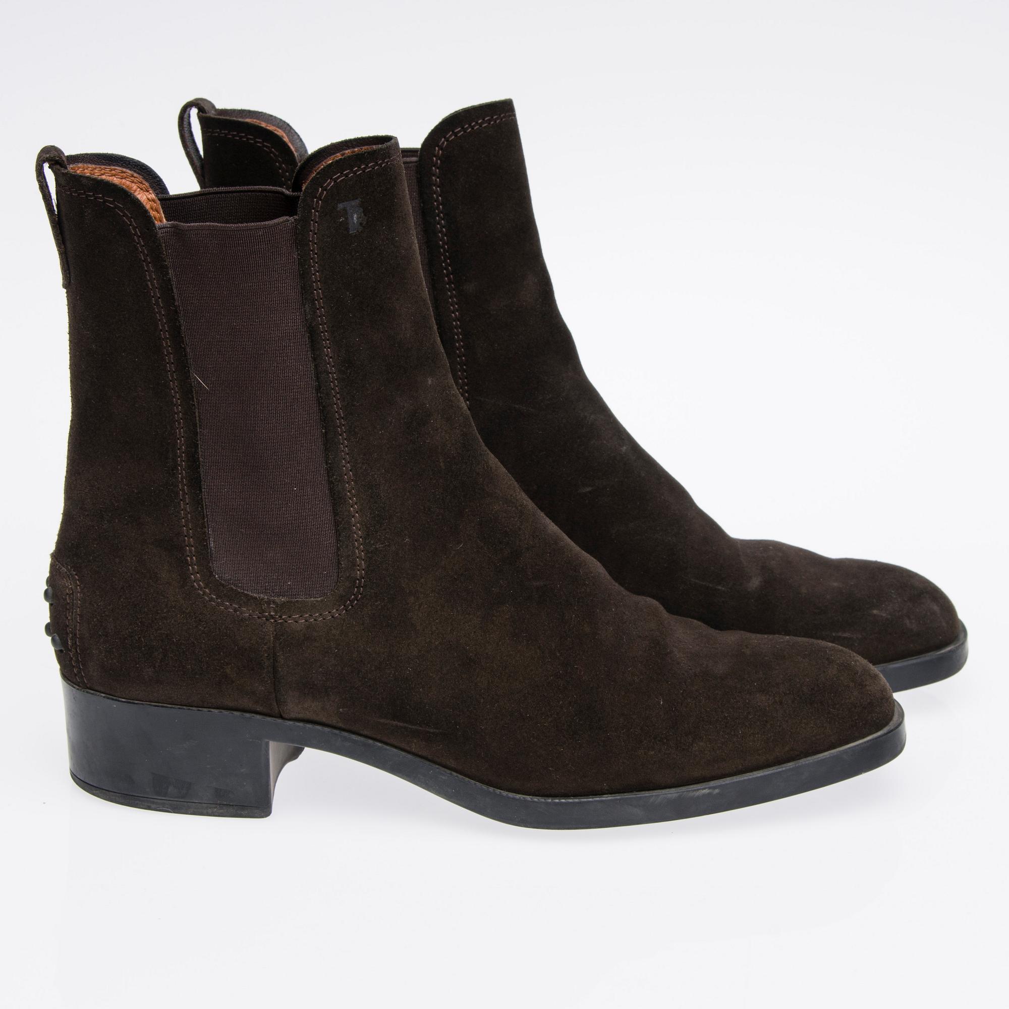 SKOR, Tod's.