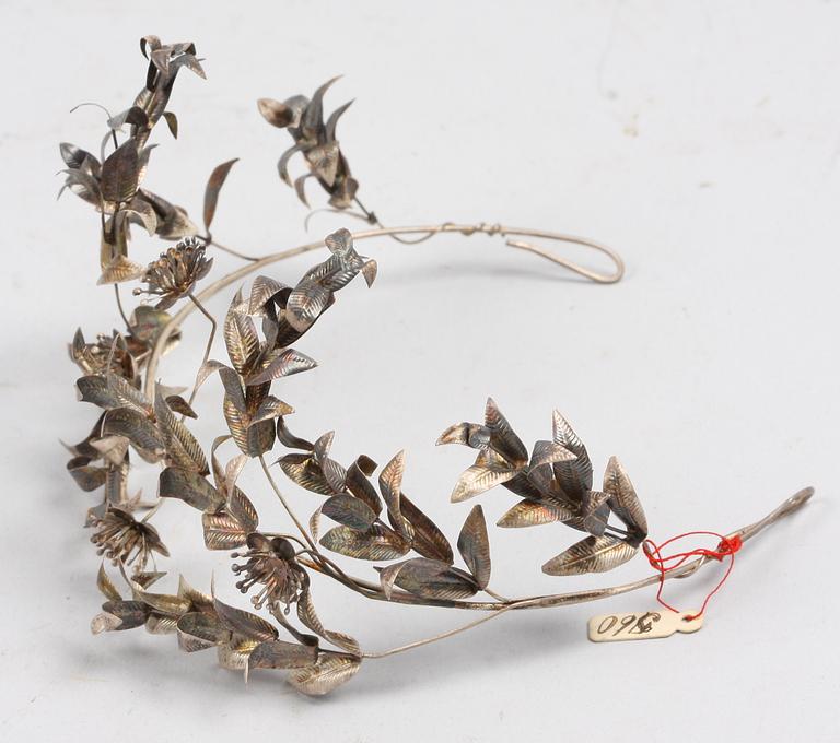 TIARA, silver.