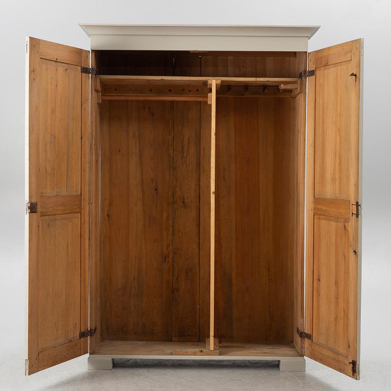 Klädskåp, 1800-talets slut.