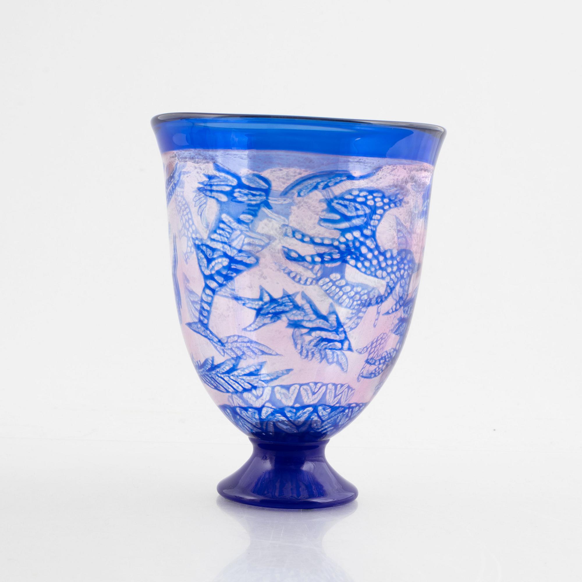 Ulrica Hydman-Vallien, a unique 'graal' glass vase, Kosta Boda.