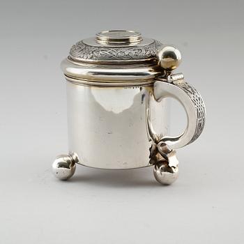 DRYCKESKANNA, silver, K Anderson, Stockholm 1898. Vikt ca 893 g.