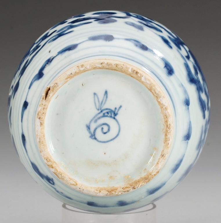 BOJAN, porslin. Ming dynastin (1368-1644).