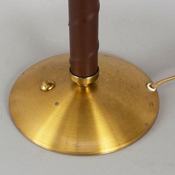 EINAR BÄCKSTRÖM, a model 5013 brass table light, 1940's.