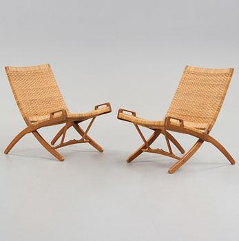Hans J. Wegner, ett par "Folding chairs," modell 512, Johannes Hansen, Danmark 1950-tal.