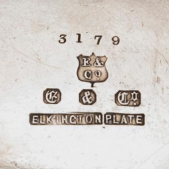 SERVERINGSKÄRL, 3 st, försilvrad mässing, bl a Elkington, Birmingham och W&S Blackinton USA, 1900 och 1900-talets mitt.