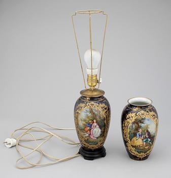 VAS/BORDSLAMPA, ett par, Frankrike, 1800/1900-tal.