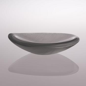 A model 3337 glass bowl signed Tapio Wirkkala Iittala -55.