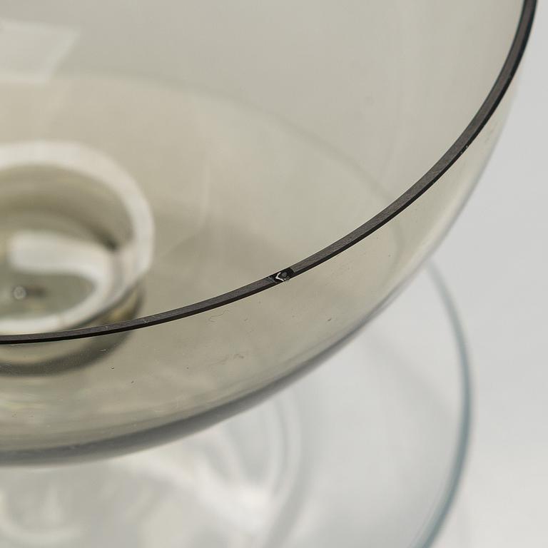 Saara Hopea, an 11-piece set of 1950s/60s dessert bowls, model 1344. Nuutajärvi Notsjö Finland.