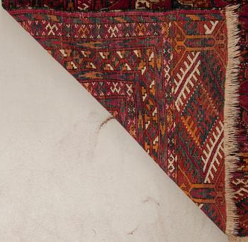 MATTA, antik, Tekke, Turkmenistan. Ca 182x112 cm.