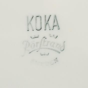 SERVISDELAR, 19 st, porslin, "Koka Blå", Hertha Bengtsson, Rörstrand, 1956 - 1988.