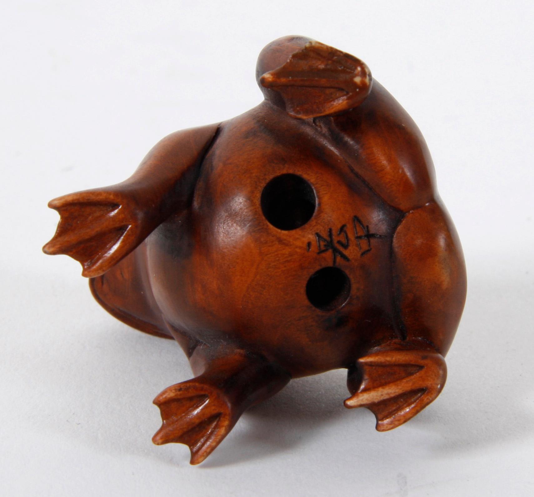 NETSUKE, trä, orientalisk.