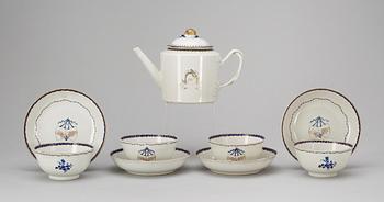 A tea pot and four cups and stand, Qing Dynasty, Jiaqing (1796-1820).