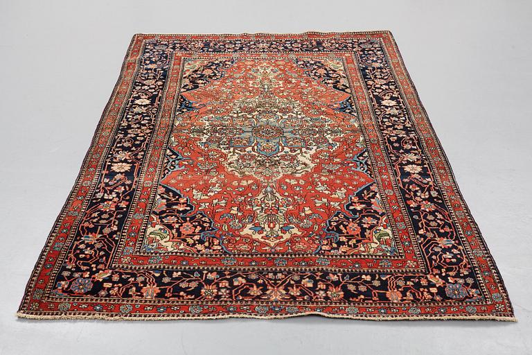 MATTO, an antique/semi-antique Kashan Motachem, ca 213 x 141,5 cm.