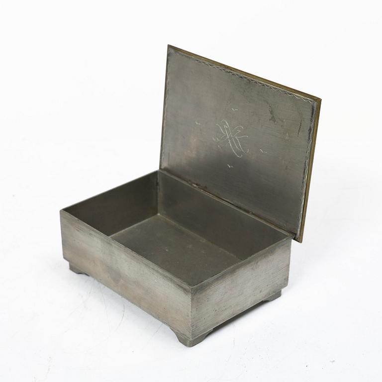 Nils Fougstedt, a pewter box, model A 273, Svenskt Tenn, Stockholm 1926.