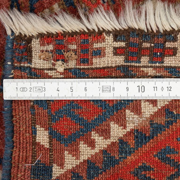 A carpet, antique/semi-antique, Tekke, c. 319 x 202 cm.