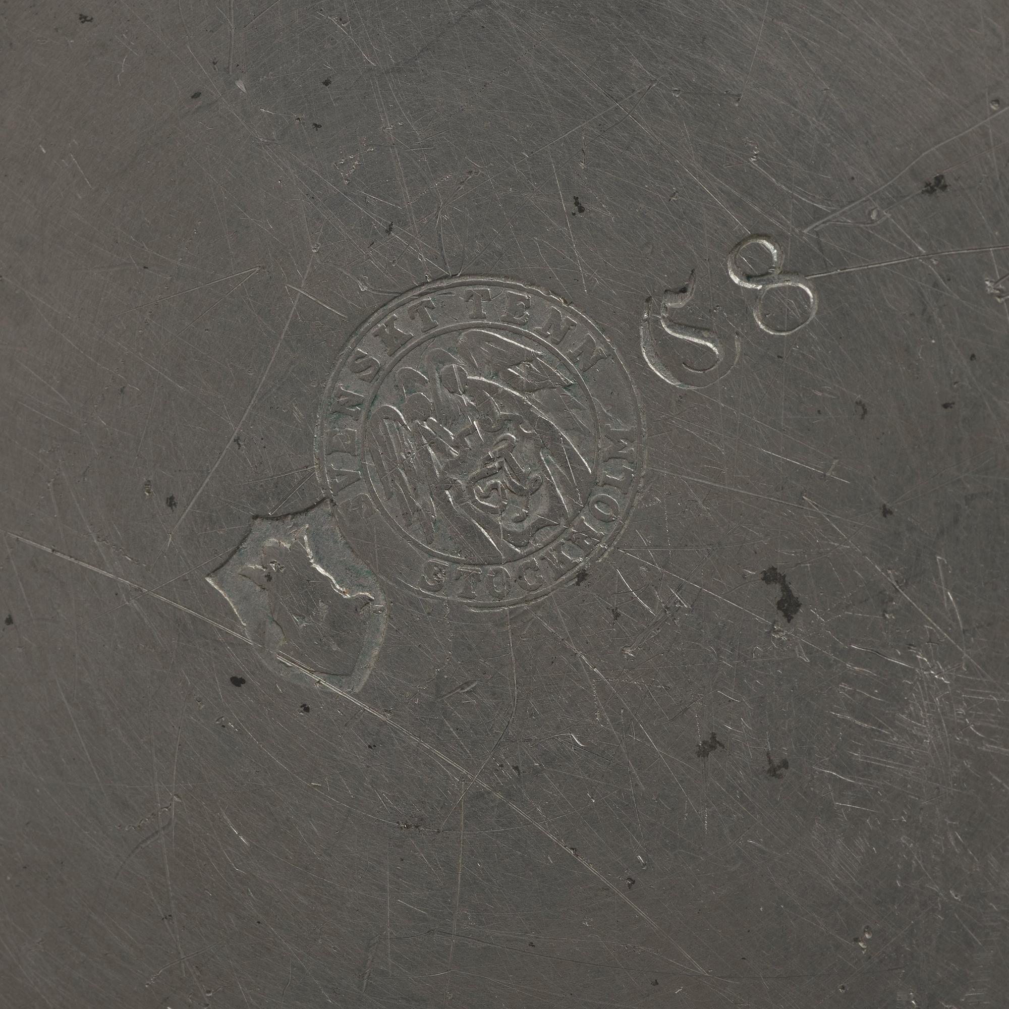 Firma Svenskt Tenn, Firma Svenskt Tenn, a pewter box, model 32b, Stockholm 1929, provenance Estrid Ericson.