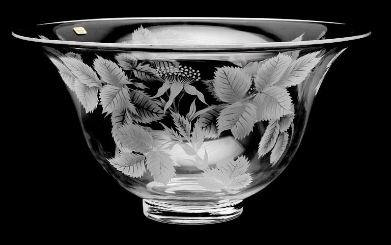 SKÅL, glas, "Rosenskål", Lisa Bauer, Kosta, nr 127 av 375 ex.