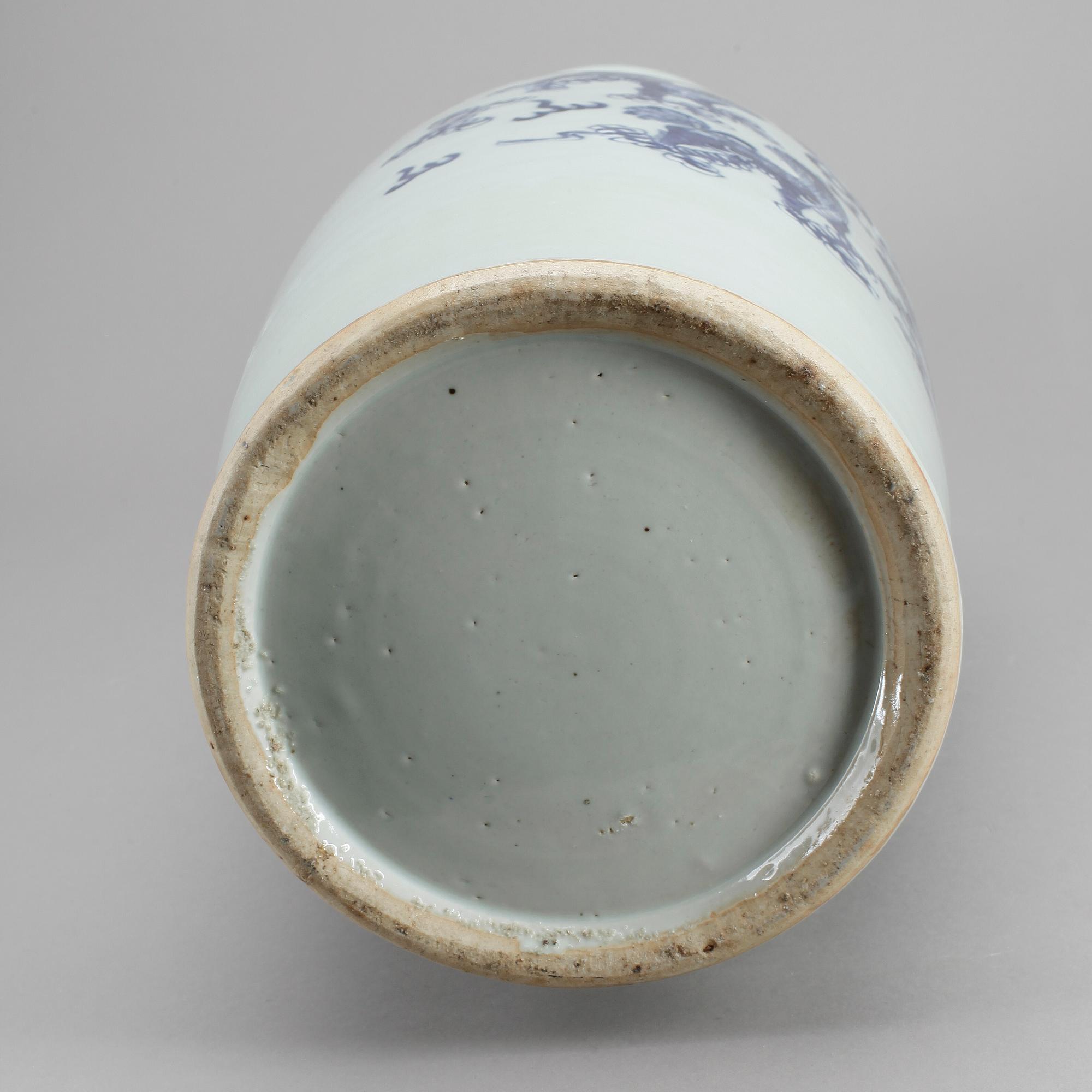 GOLVVAS, porslin, Kina 1800-tal.