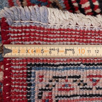 Carpet, Sarouk Mir, approx. 361 x 269 cm.