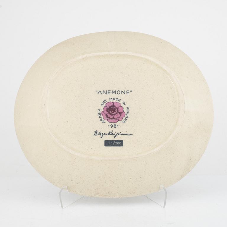 Birger Kaipiainen, a ceramic dish "Anemone" ceramic, Arabia Finland 1981, edition 183/200.