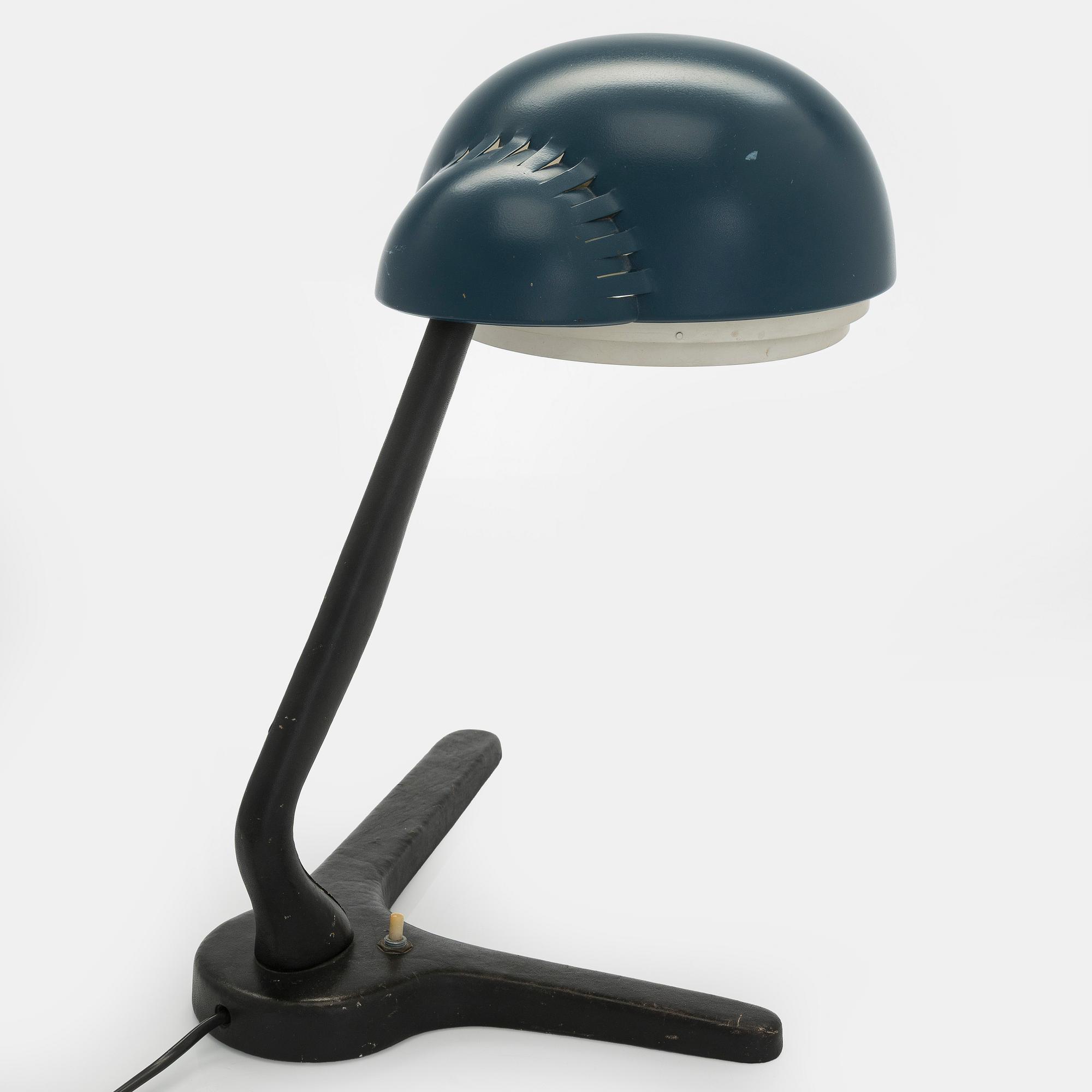 Alvar Aalto, bordslampa, modell A704, Valaistustyö.