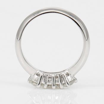 RING, briljantslipade diamanter totalt ca 0,95 ct.