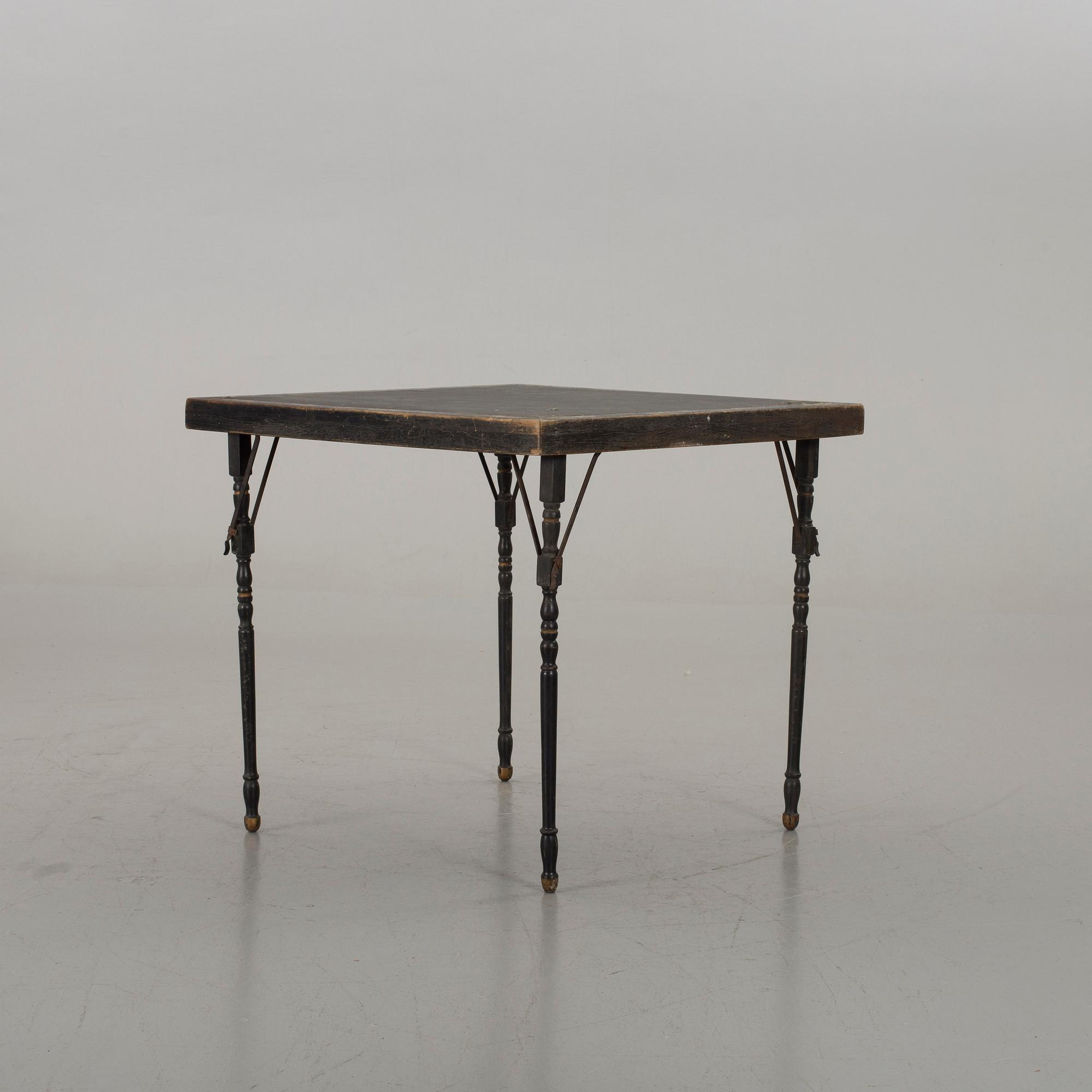 SPELBORD, kinesiserande stil, omkring 1900.