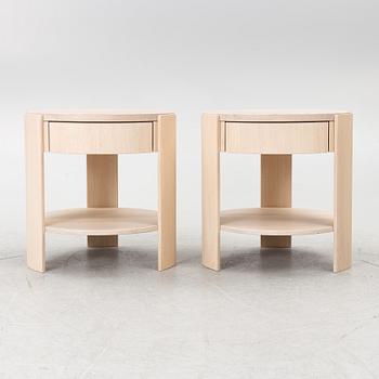 Sängbord, ett par, samtida.