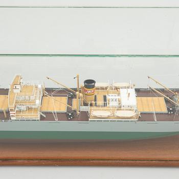 M/S Ragni Paulin, Åbo och senare Nagu, rederimodell i monter.