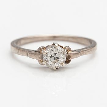 A 14K white gold ring with an old-cut diamonds ca. 0.50 ct.