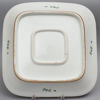 SERVISDELAR, 15 stycken, porslin. Frankrike, Paris, 1800-tal.