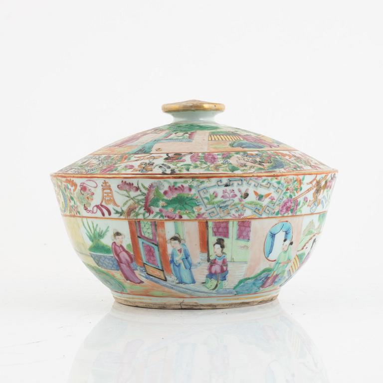 A famille rose Canton tureen with cover, Qing dynasty, 19th century.