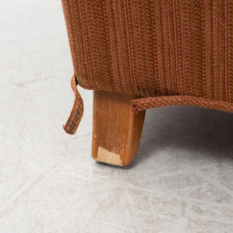 Carl Malmsten, fåtölj, "Häggbom", AB O.H. Sjögren, Tranås, 1986.