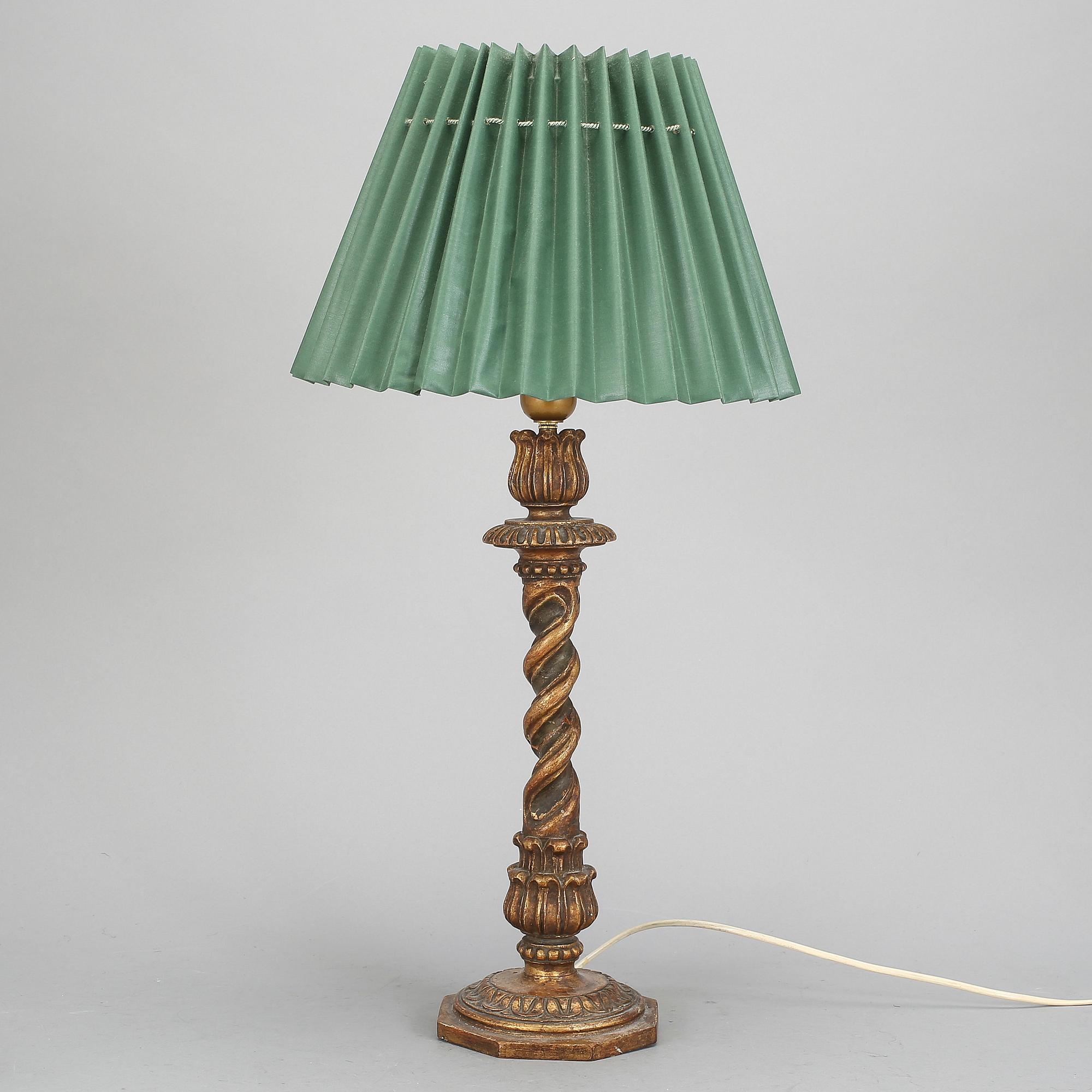BORDSLAMPA, trä, barockstil, 1900-talets första hälft.
