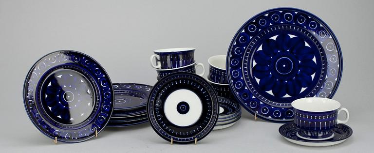 TESERVIS, 13 delar, porslin, Valencia, Ulla Procopé, 1960/70-tal.
