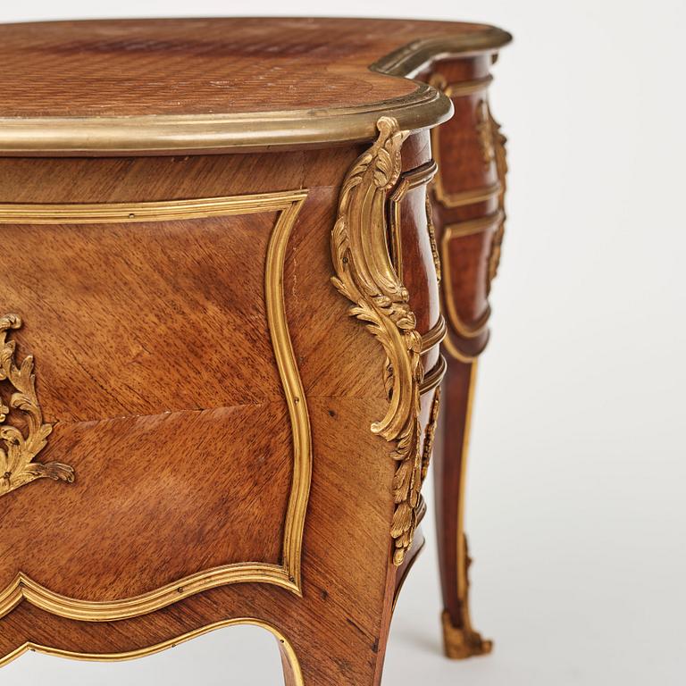 A Napoleon III writing desk, late 19th century.