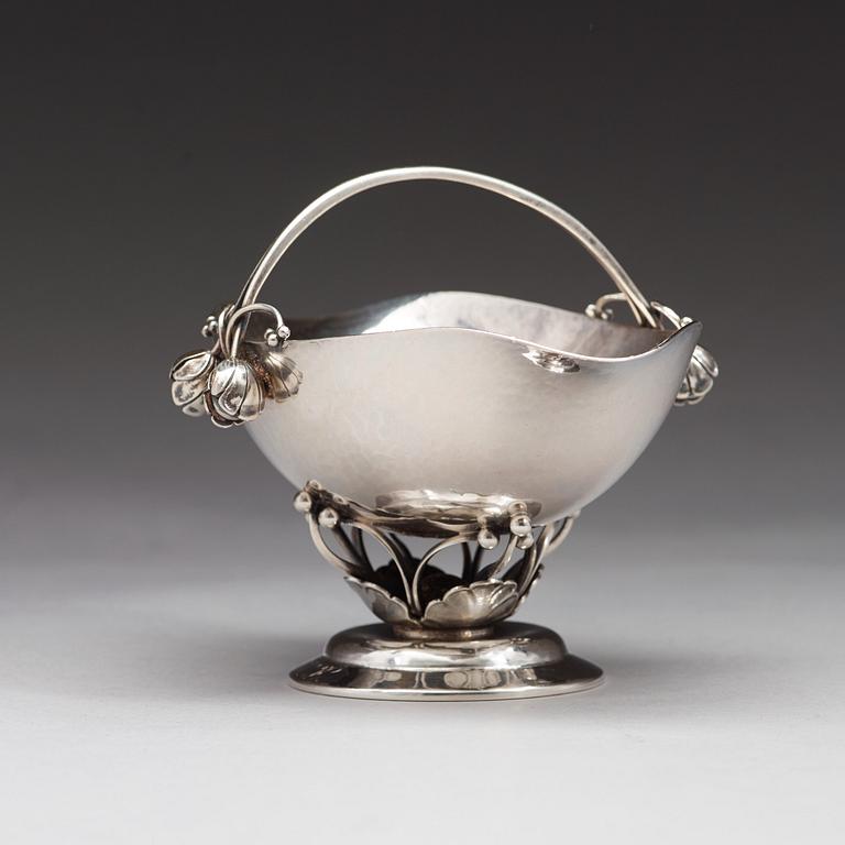 Georg Jensen, a sterling silver bowl, Copenhagen 1919-1927, design o 235B.