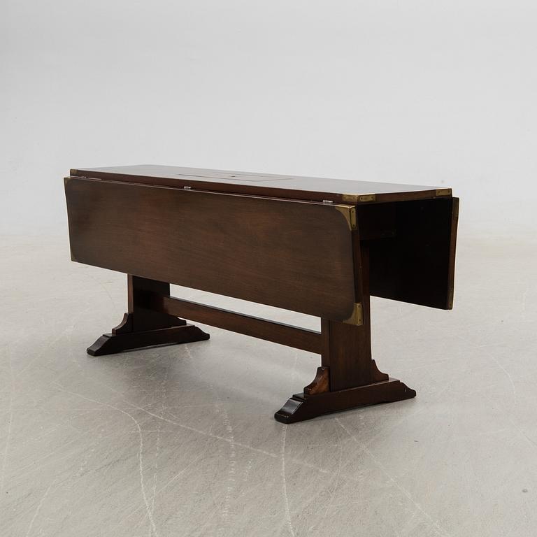 Bord, sk "Kaptensbord", England, 1900-tal.