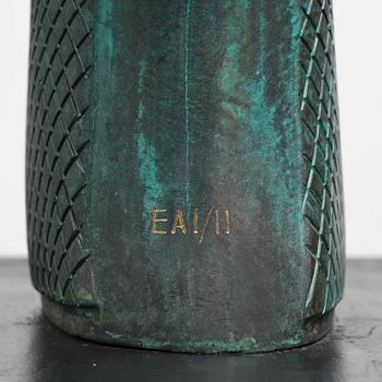 Carl Fredrik Reuterswärd, "Non Violence".