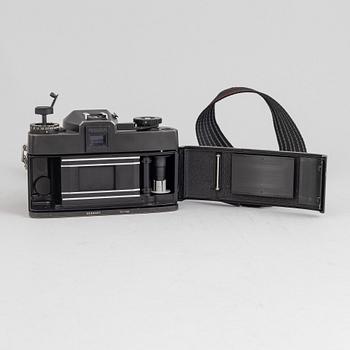 Leicaflex SL2 Mot, no 1391990, 1975.