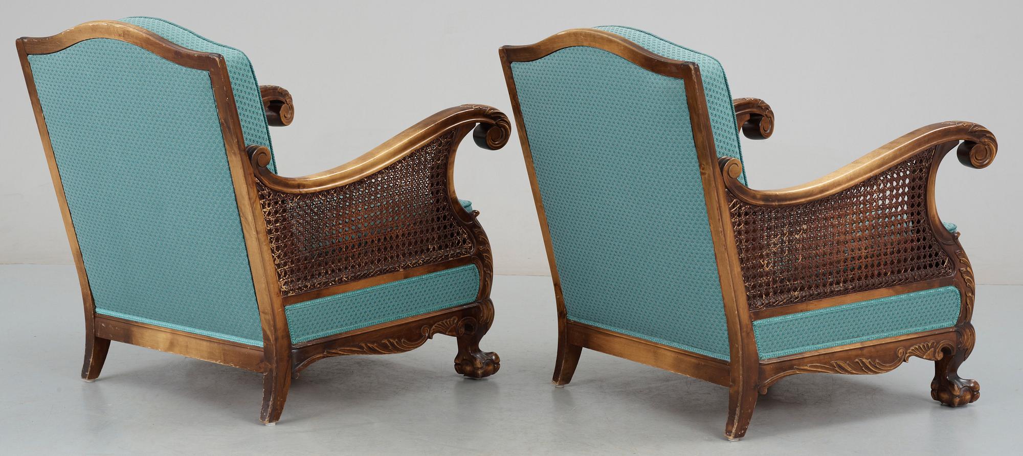 FÅTÖLJER, ett par, Chippendale-stil, 1900-tal.