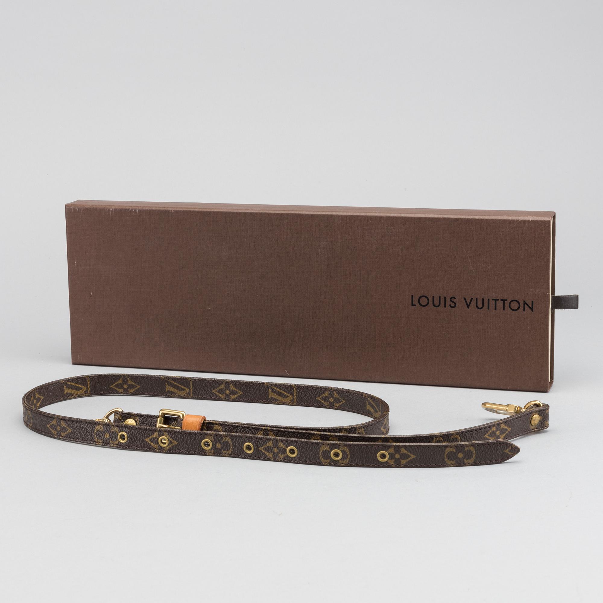 LOUIS VUITTON, shoulder strap.