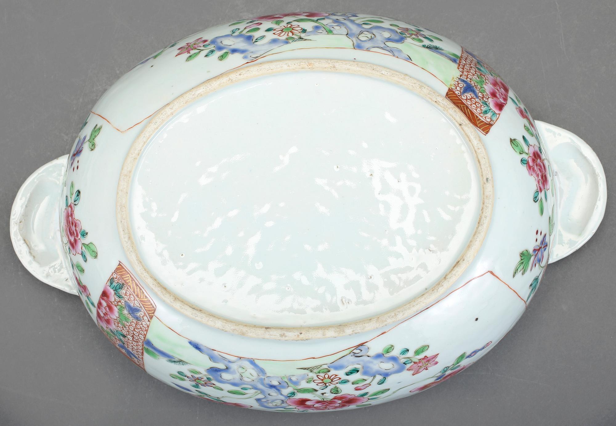 TERRIN med LOCK, kompaniporslin. Qingdynastin, Qianlong (1736-95).