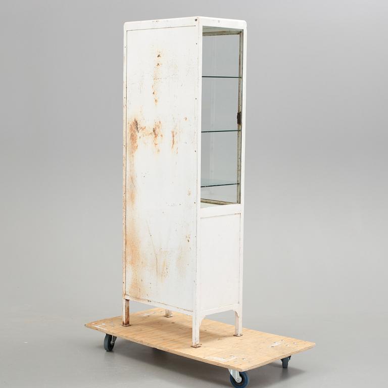 LÄKARSKÅP, 1900-tal.